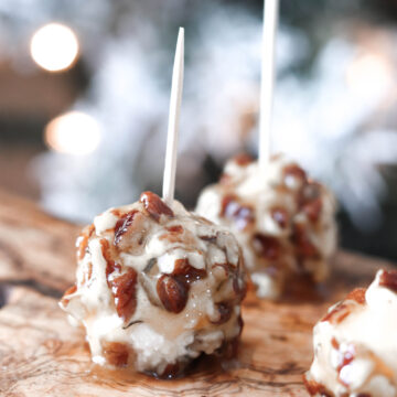 Honey apricot goat cheese balls